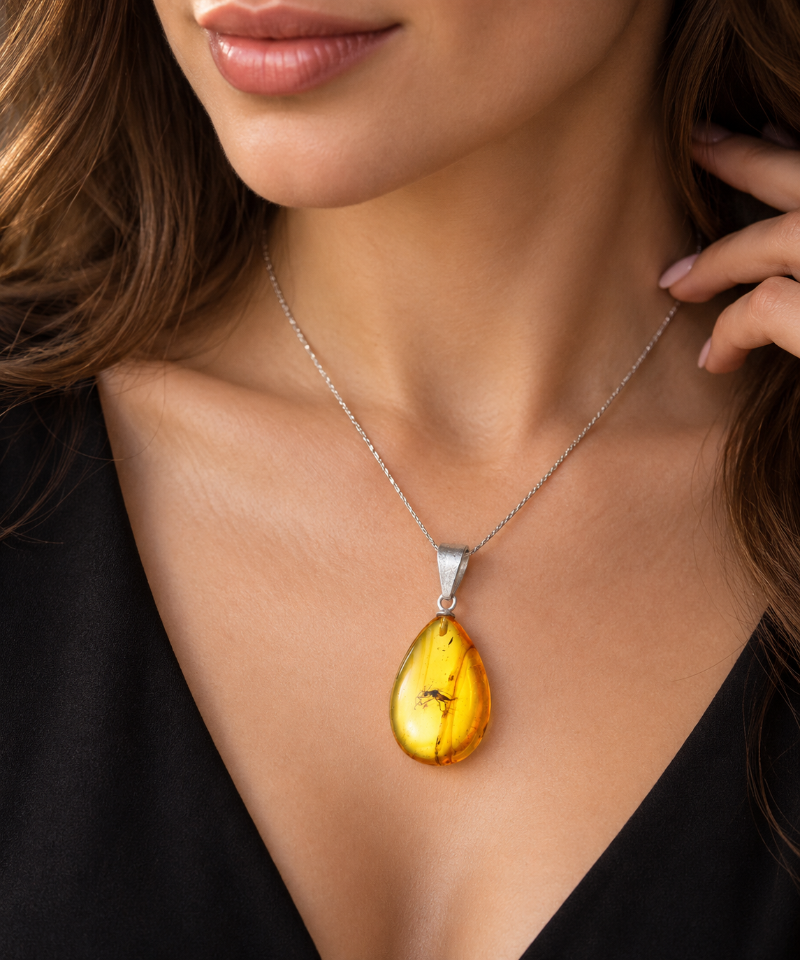 Natural Baltic Amber Insect Inclusion Pendant in Sterling Silver 925