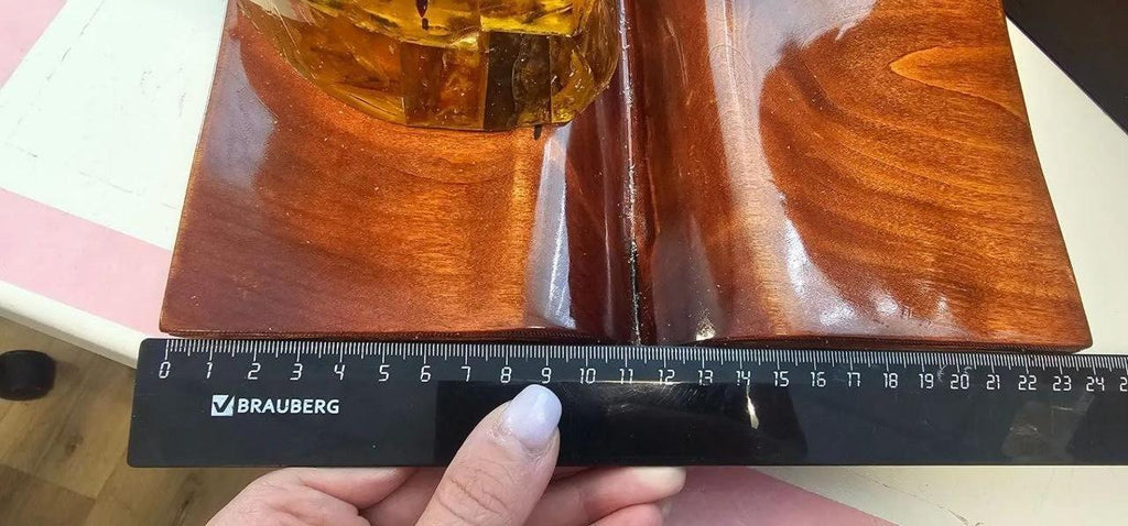 Baltic Amber Owl Sculpture – Luxury Executive Desk Decor in Natural Amber & Wood – Collector Piece